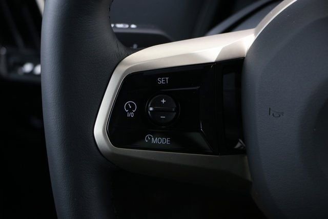 Used 2025 BMW iX xDrive50 image 19