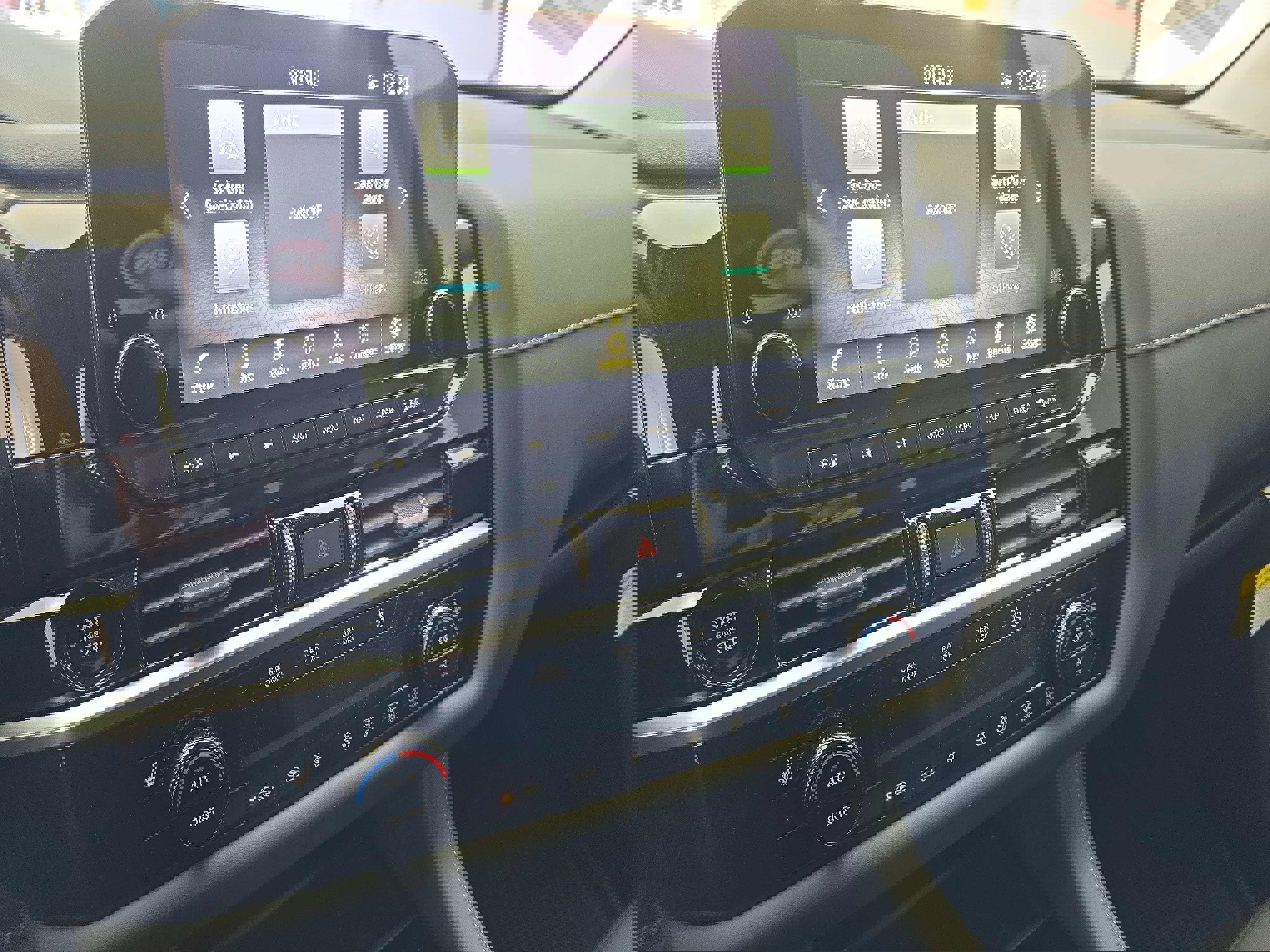 New 2025 Nissan Pathfinder SL image 22