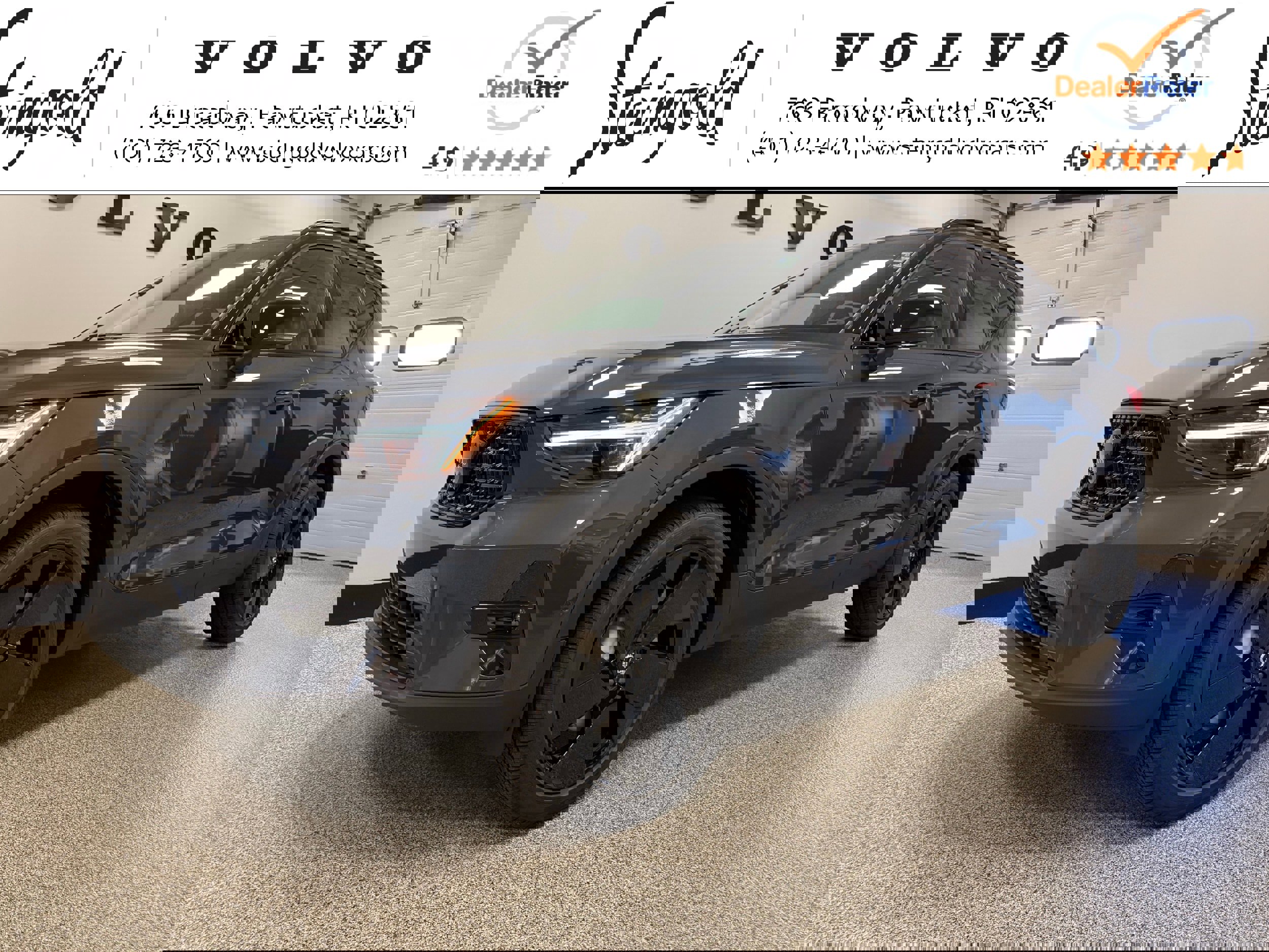 New 2026 Volvo XC40 B5 Ultra w/ Protection Package Premier