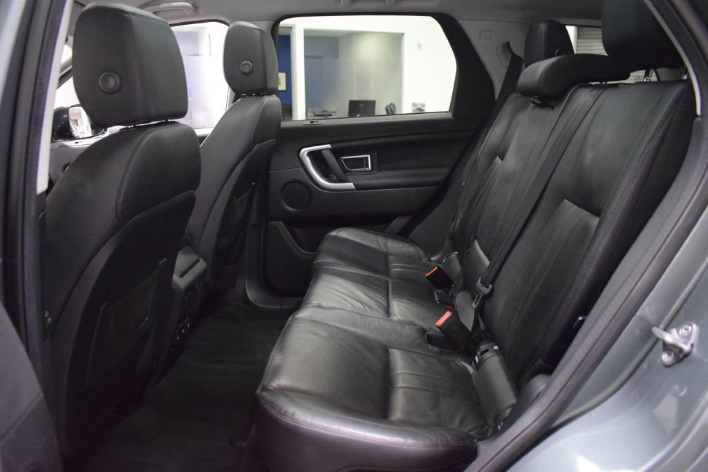 Used 2018 Land Rover Discovery Sport HSE image 13