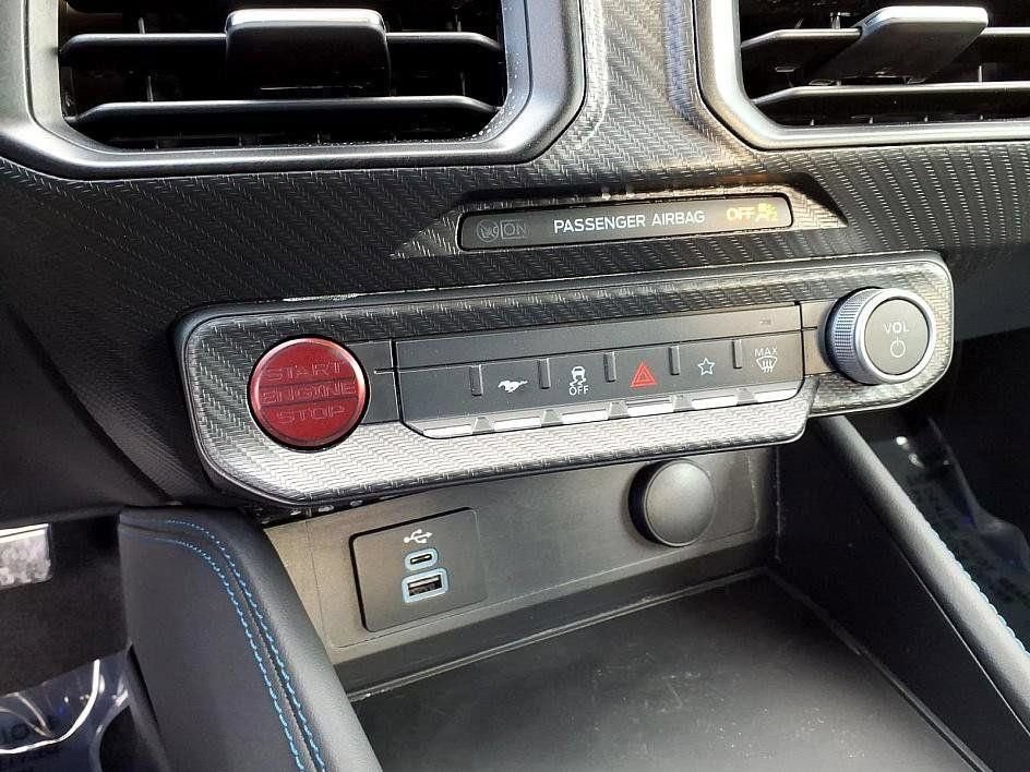 Used 2025 Ford Mustang Dark Horse RWD image 28