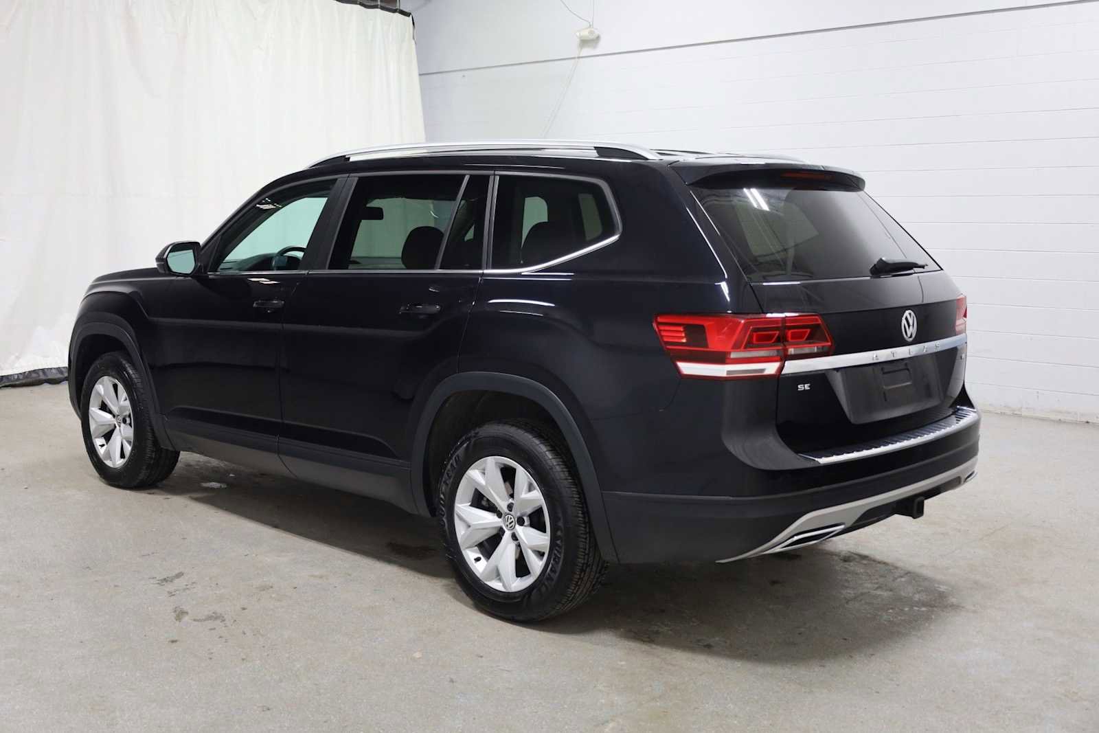 Used 2019 Volkswagen Atlas SE image 3