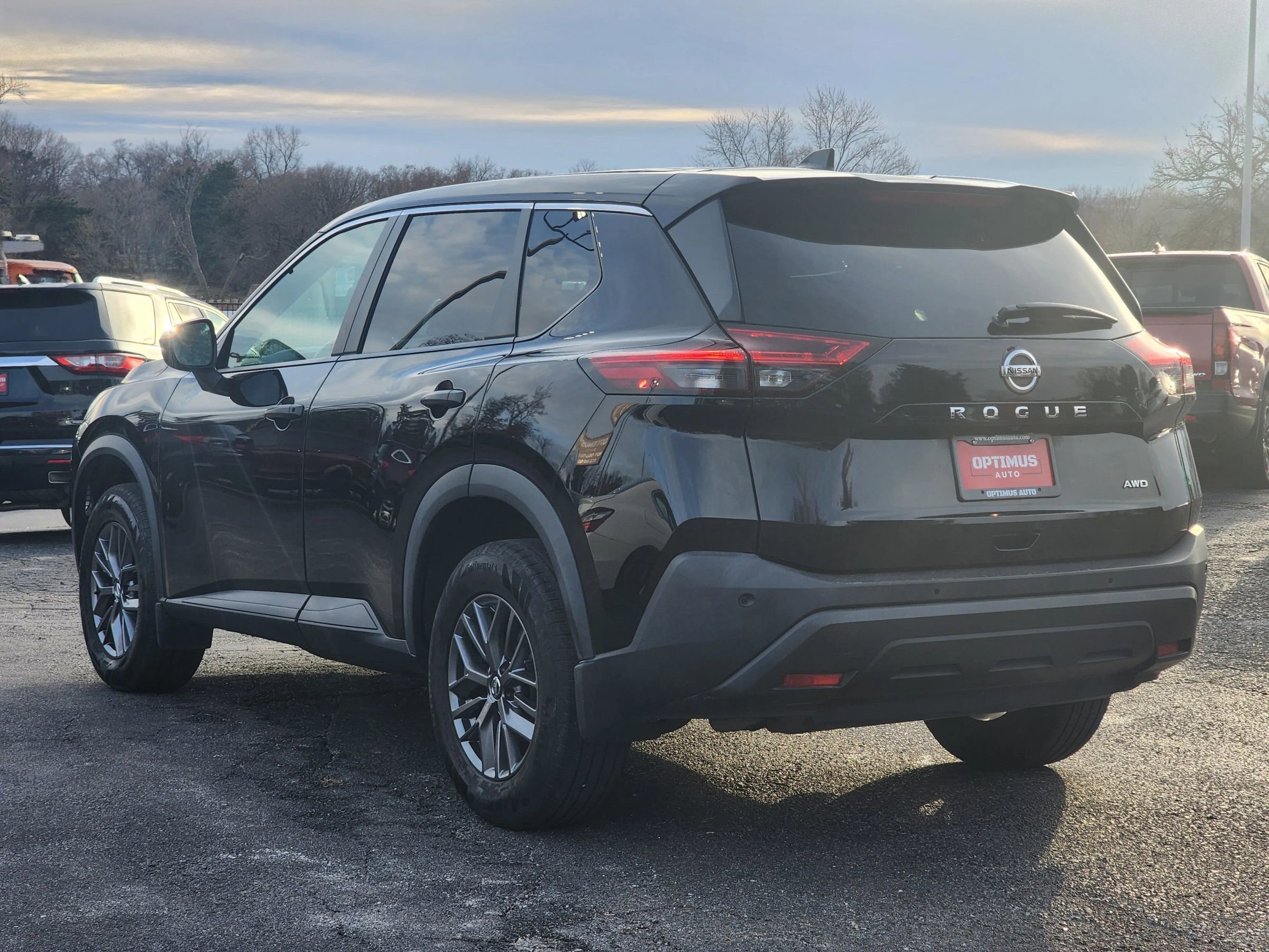 Used 2021 Nissan Rogue S image 5