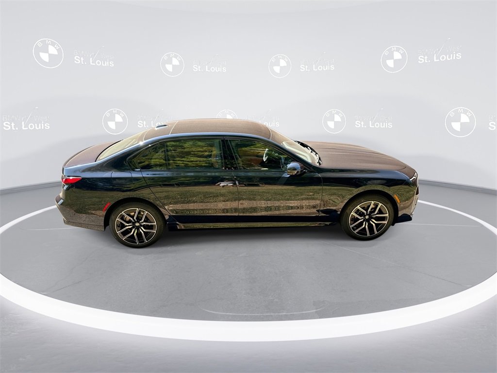 New 2026 BMW 740i xDrive image 9