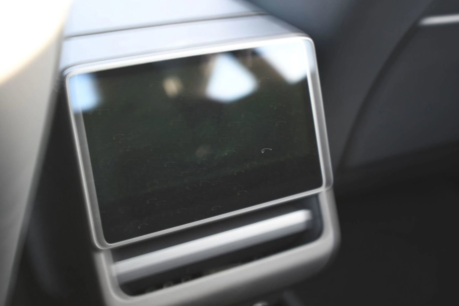 Used 2024 Tesla Model 3 Standard Range image 29