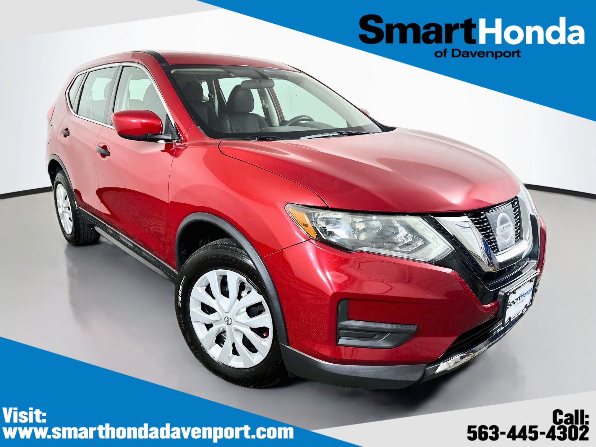 Used 2017 Nissan Rogue S AWD/4WD image 1