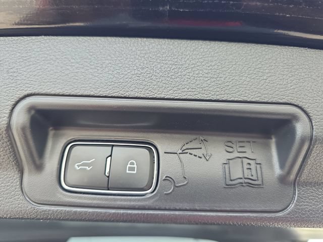 Used 2025 Ford Explorer ST AWD/4WD image 15