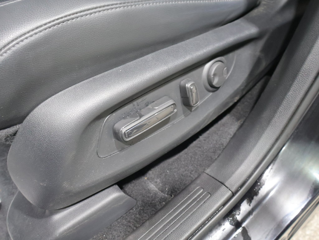 Used 2024 Honda CR-V EX-L image 11