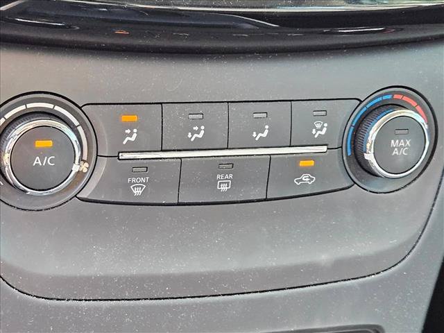Used 2017 Nissan Sentra SV FWD image 19