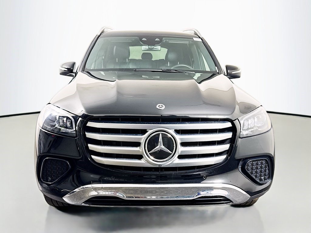 Used 2025 Mercedes-Benz GLS 450 4MATIC image 2