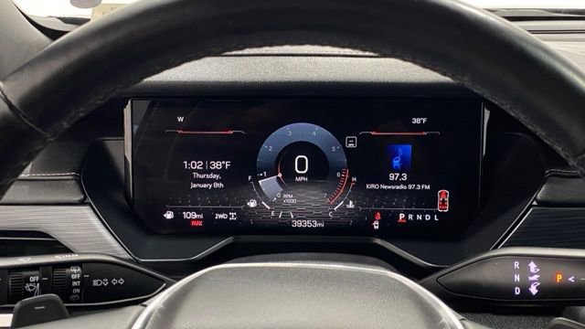 Used 2024 GMC Acadia Elevation image 34