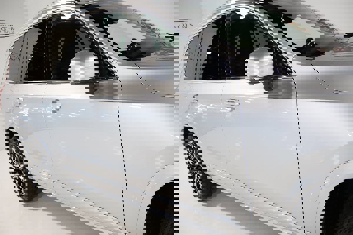 Used 2022 Volvo XC90 T6 Momentum w/ Advanced Package image 7