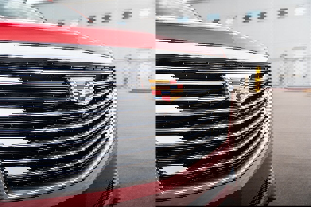 Used 2023 Cadillac Escalade Premium Luxury Platinum image 12