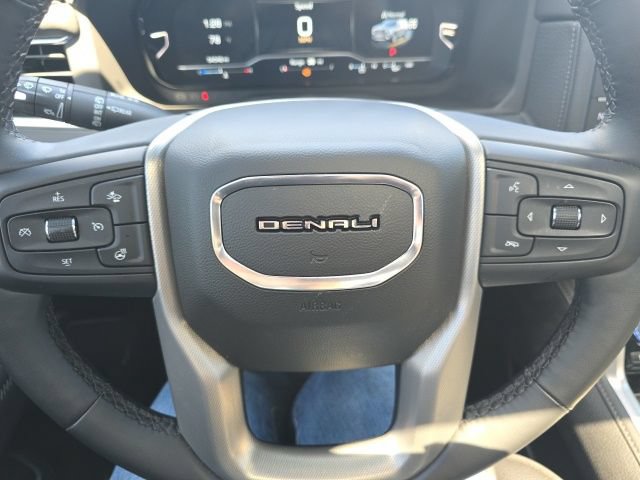 Used 2023 GMC Yukon Denali AWD/4WD image 12