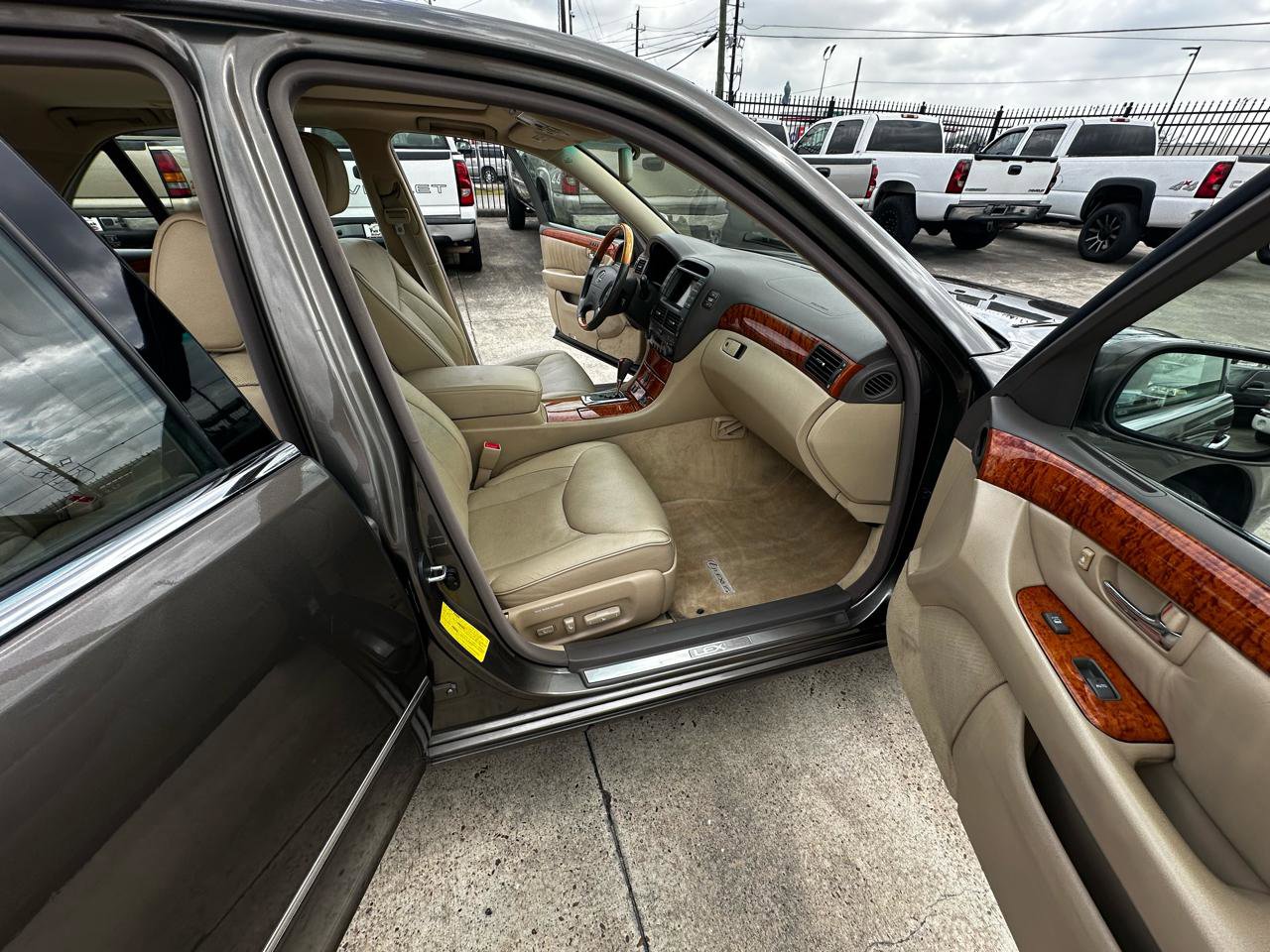 Used 2005 Lexus LS 430 image 93