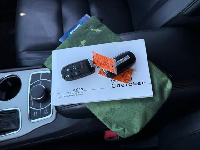 Used 2019 Jeep Grand Cherokee Limited image 5