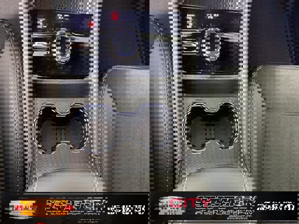 New 2026 Jeep Grand Cherokee Altitude image 23