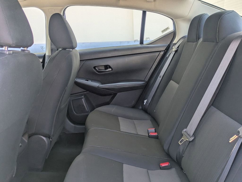 Used 2025 Nissan Sentra SV FWD image 30