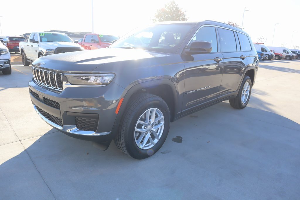 New 2025 Jeep Grand Cherokee L Laredo w/ Luxury Tech Group I image 10