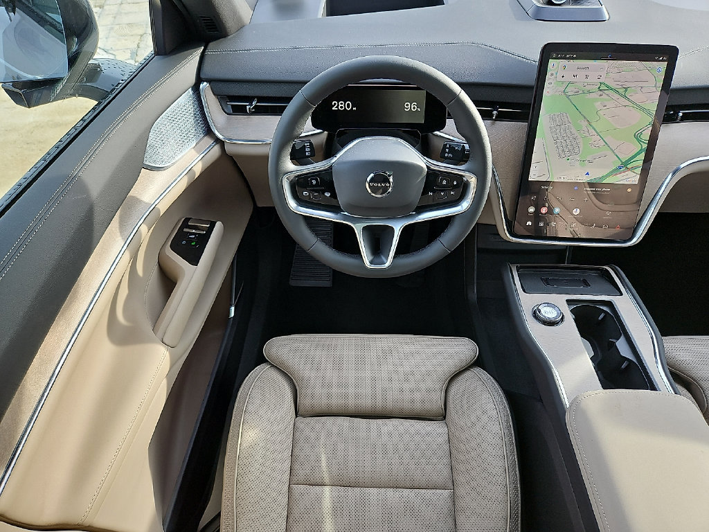 New 2026 Volvo EX90 Ultra AWD/4WD image 9