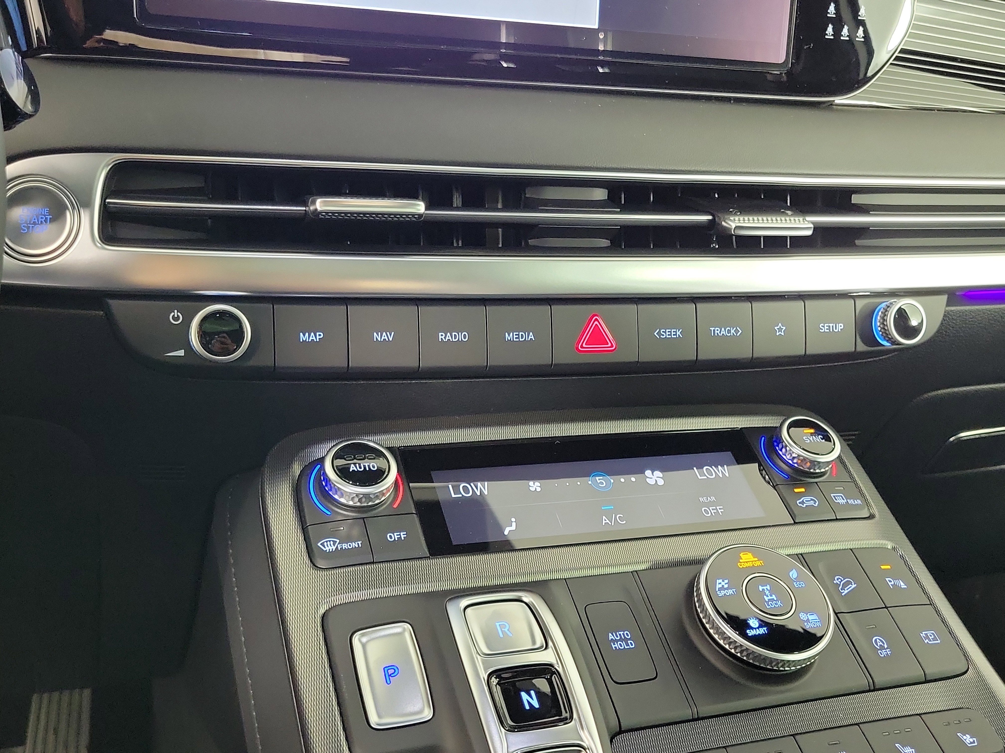 New 2025 Hyundai Palisade Calligraphy image 16