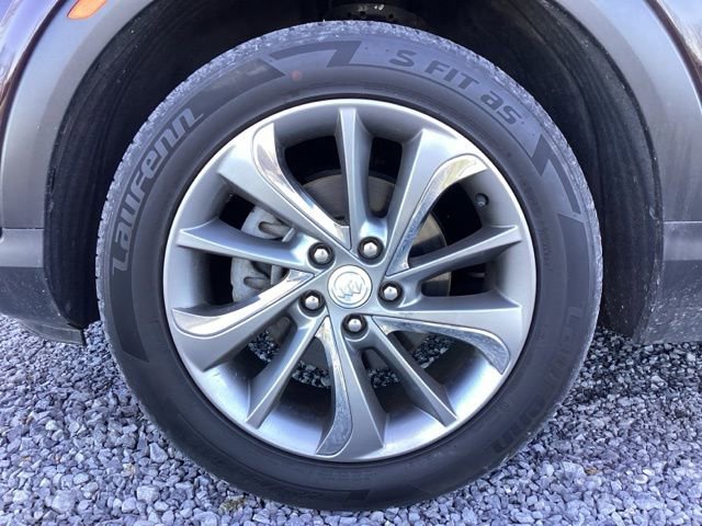 Used 2021 Buick Encore GX Essence w/ Experience Buick Package image 11