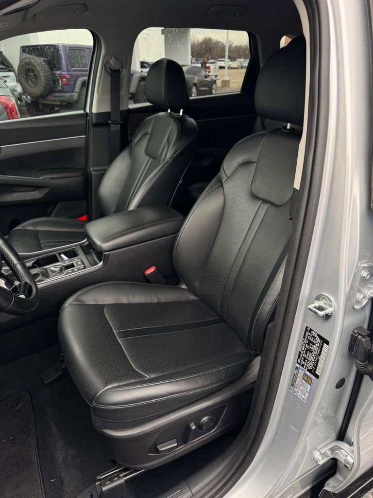 Used 2021 Kia Sorento EX image 18