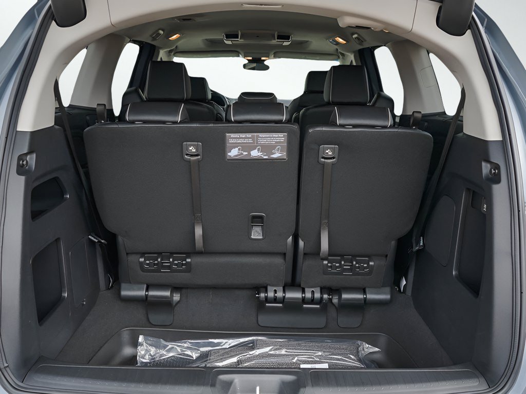New 2026 Honda Odyssey Elite image 8
