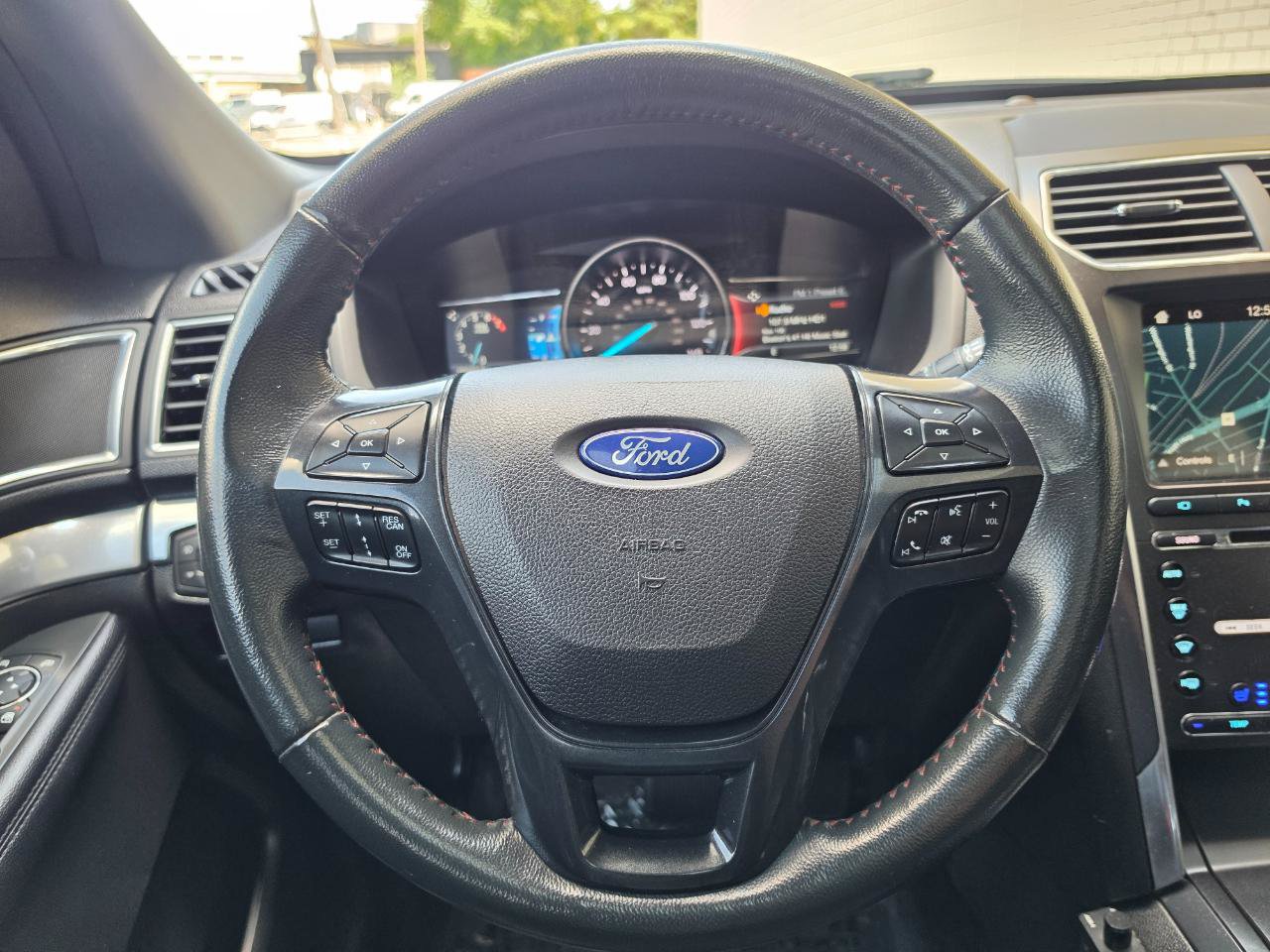 Used 2018 Ford Explorer Sport w/ Equipment Group 401A AWD/4WD image 19