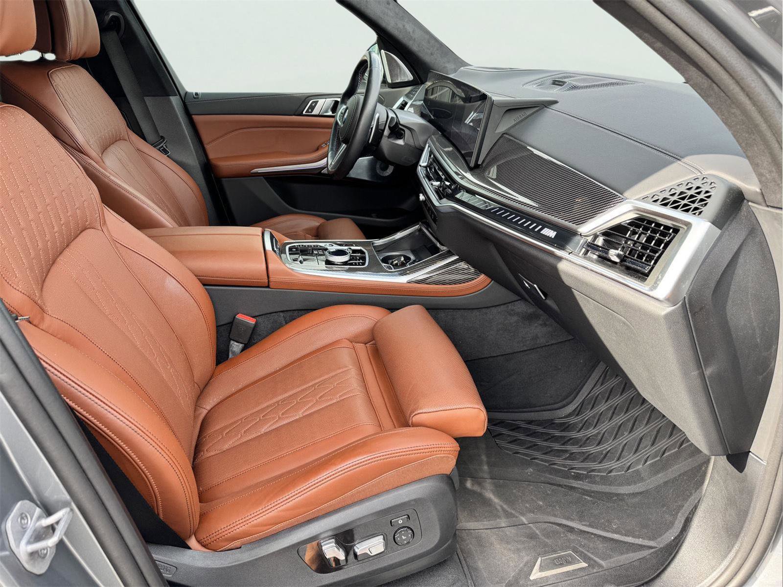Used 2025 BMW X7 M60i image 19