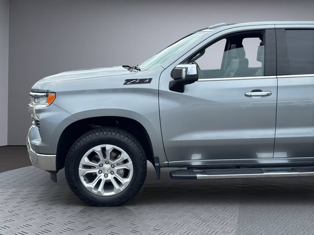 Used 2023 Chevrolet Silverado 1500 LTZ AWD/4WD image 29