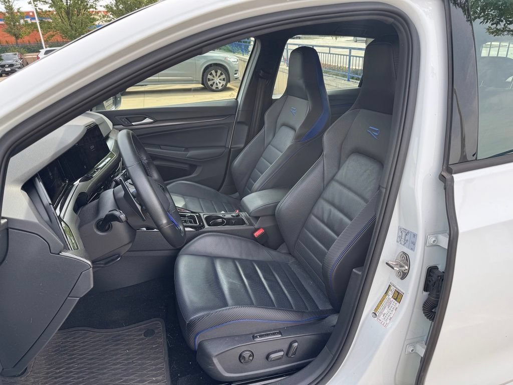 Used 2023 Volkswagen Golf 20th Anniversary Edition AWD/4WD image 3