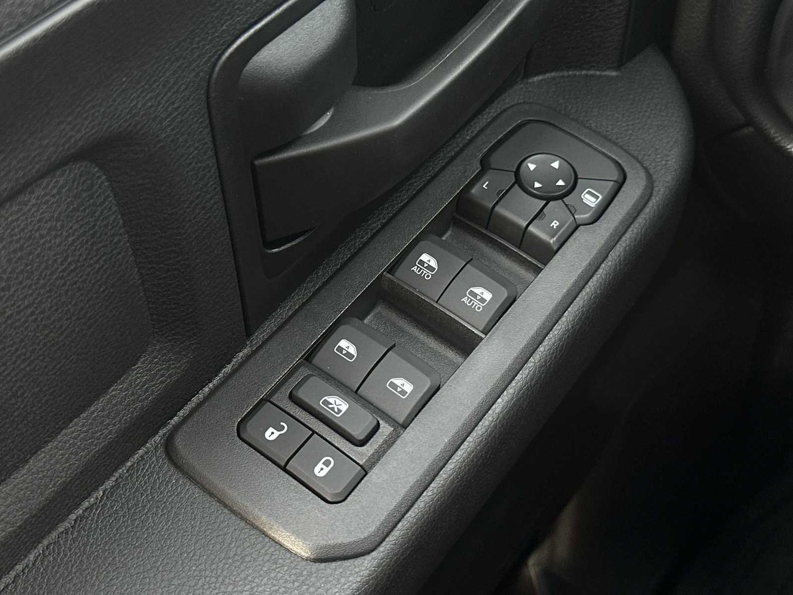 New 2026 RAM 3500 Tradesman AWD/4WD image 15
