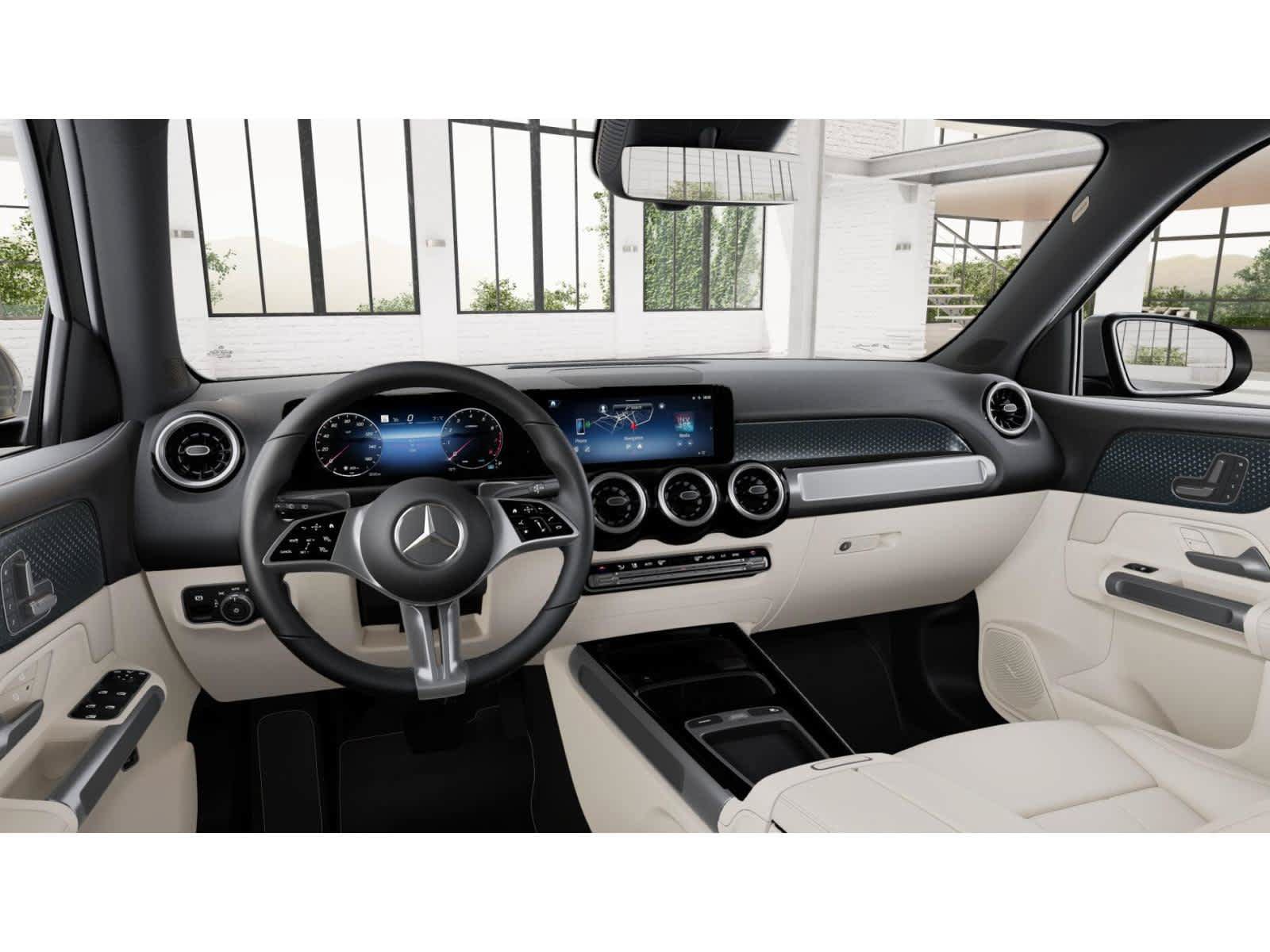 Used 2026 Mercedes-Benz GLB 250 image 3