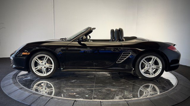 Used 2011 Porsche Boxster RWD image 19