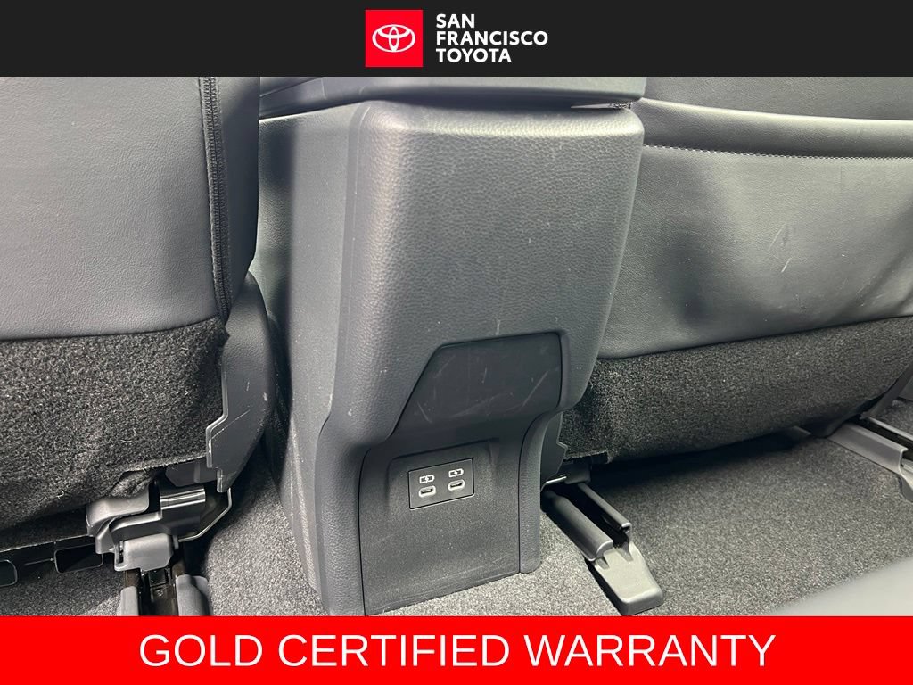 Certified 2025 Toyota Prius XLE FWD image 17
