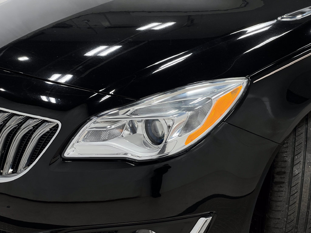 Used 2017 Buick Regal Sport Touring FWD image 33