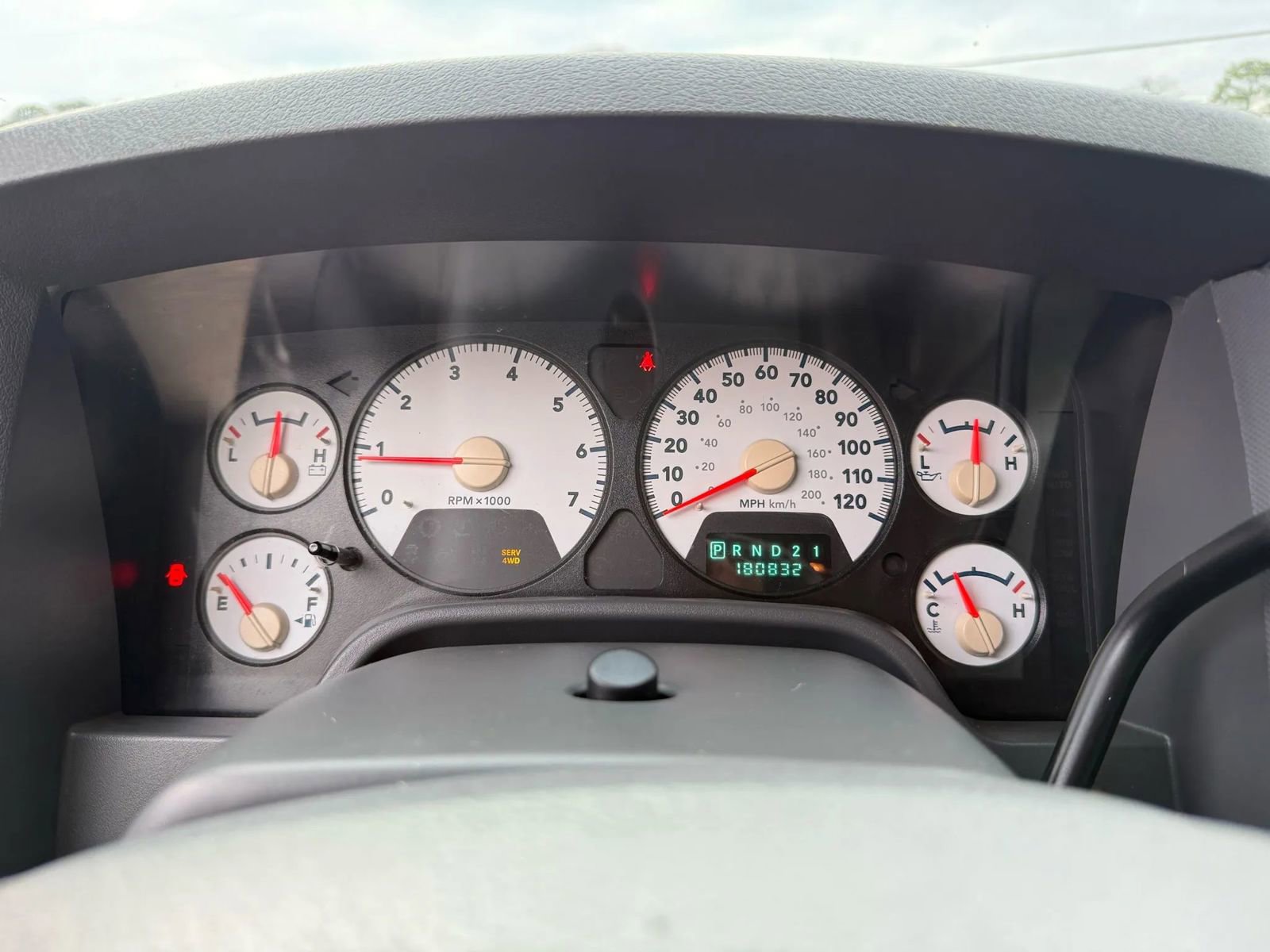 Used 2006 Dodge Ram 1500 Truck SLT image 19