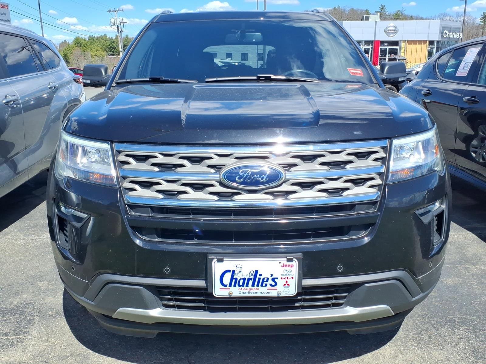 Used 2019 Ford Explorer XLT w/ Equipment Group 202A AWD/4WD image 2