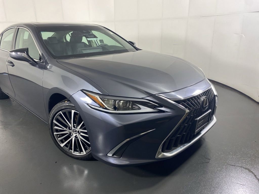 Certified 2023 Lexus ES 350 w/ Premium Package image 2