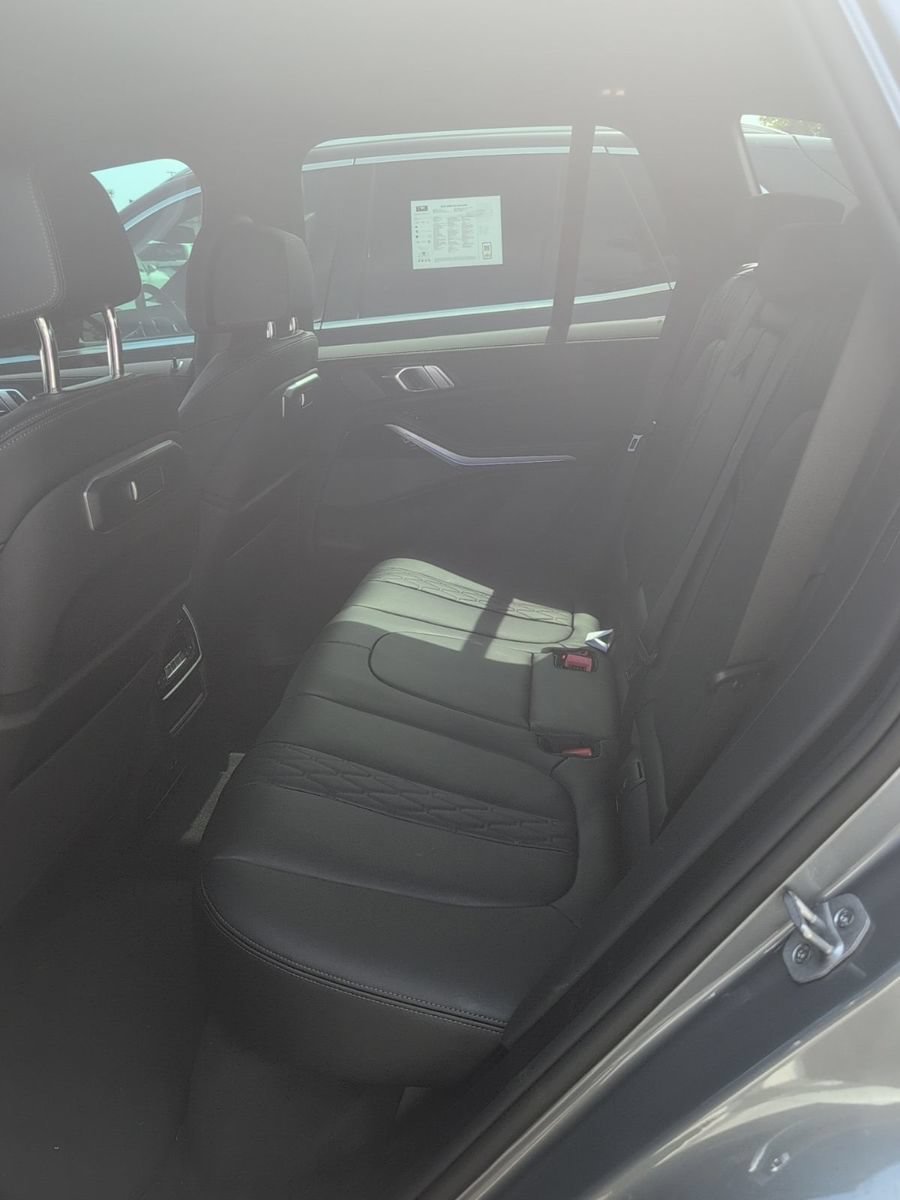 Used 2026 BMW X5 xDrive40i w/ Climate Comfort Package AWD/4WD image 13