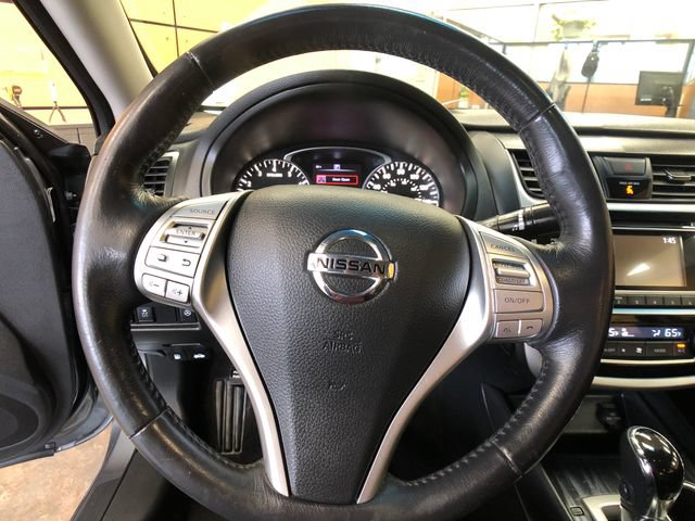 Used 2018 Nissan Altima 2.5 SL FWD image 13