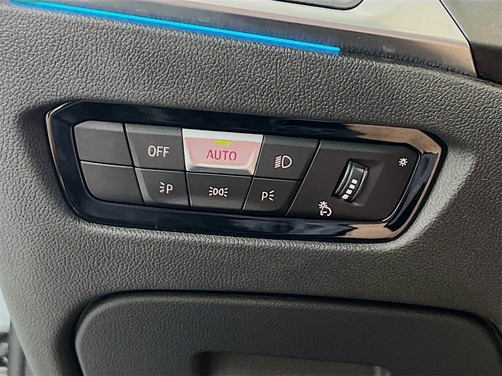 Used 2024 BMW M3 Competition w/ Executive Package image 11