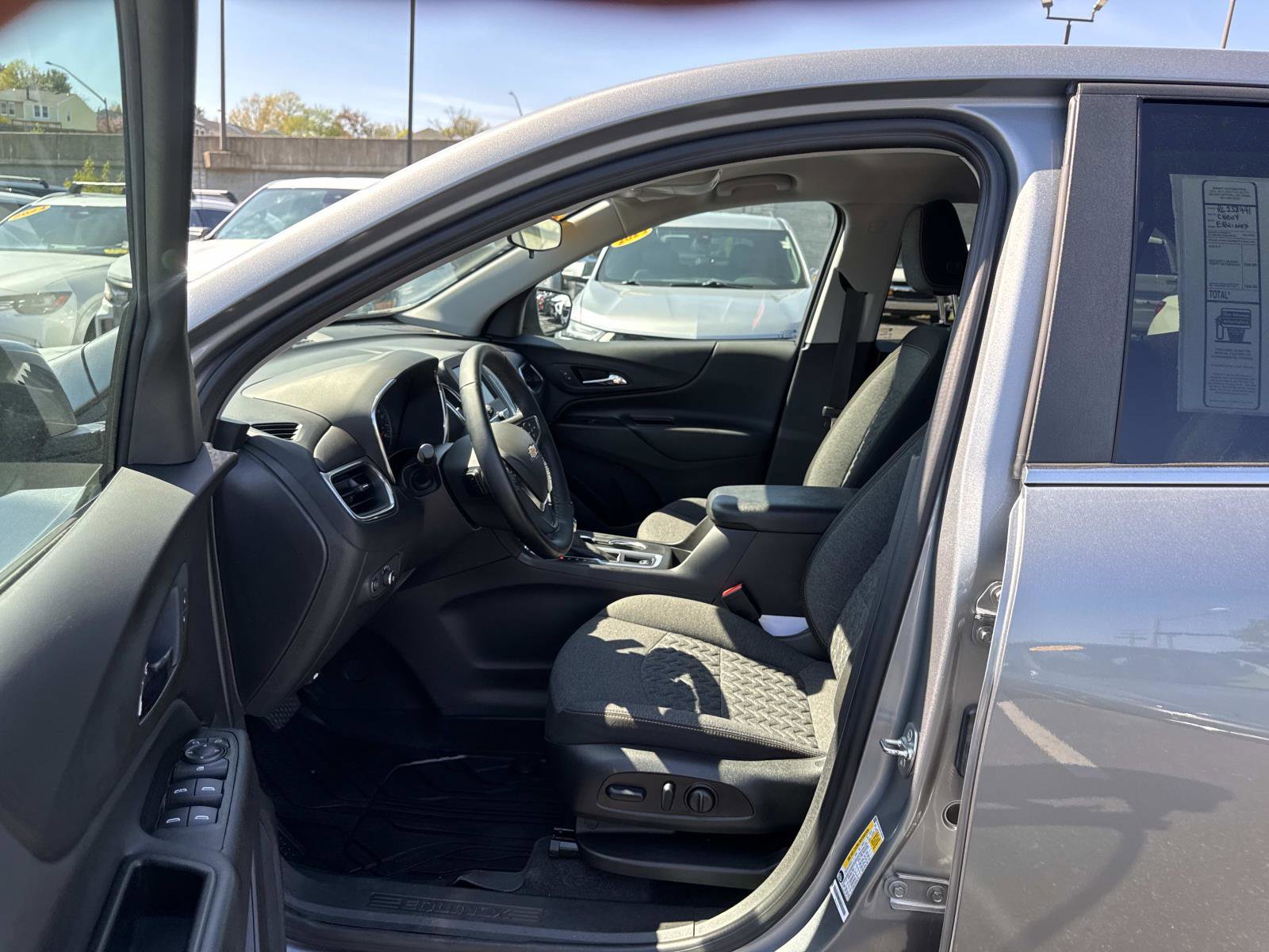 Used 2024 Chevrolet Equinox LT w/ LPO, Floor Liner Package image 21