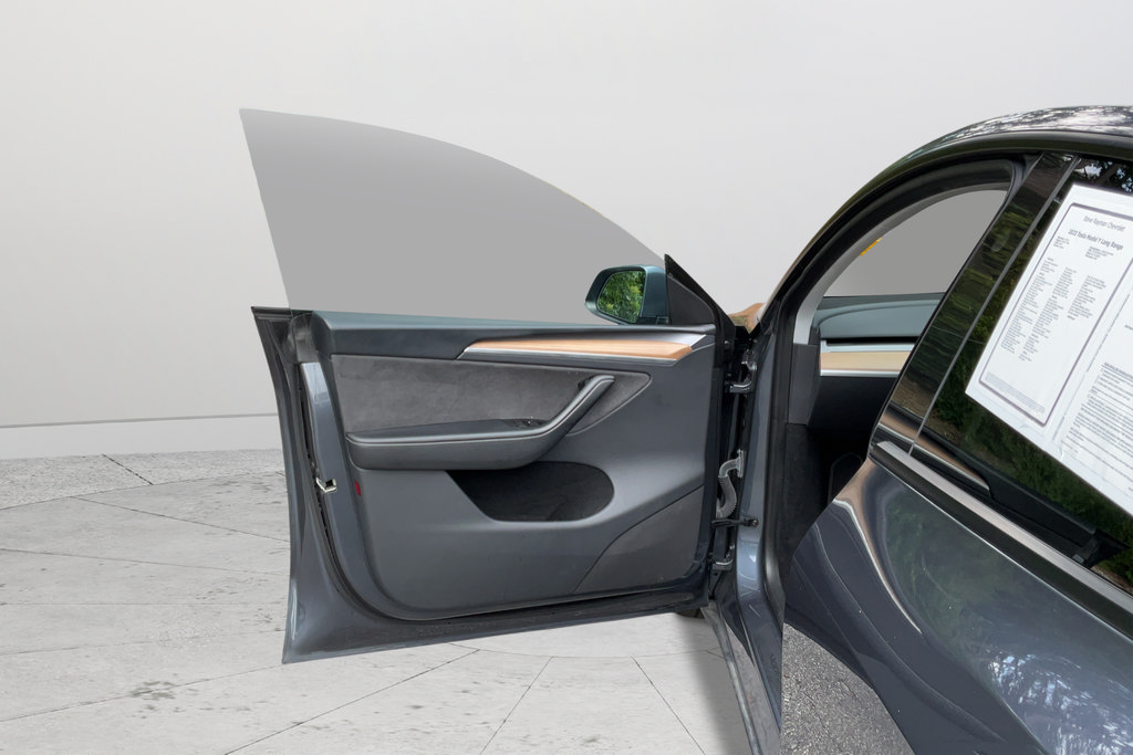 Used 2023 Tesla Model Y AWD image 10