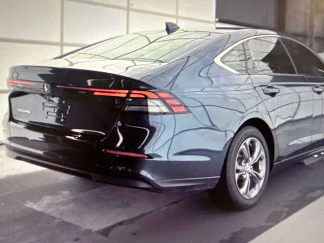 Used 2024 Honda Accord EX image 6