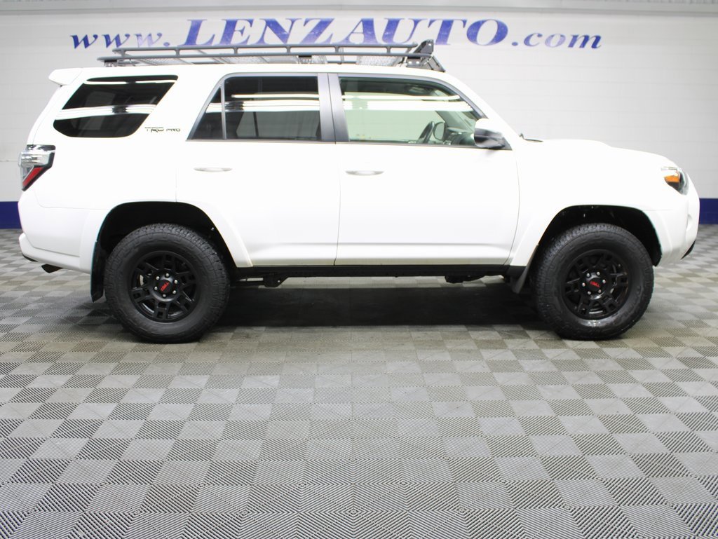 Used 2016 Toyota 4Runner TRD Pro image 2