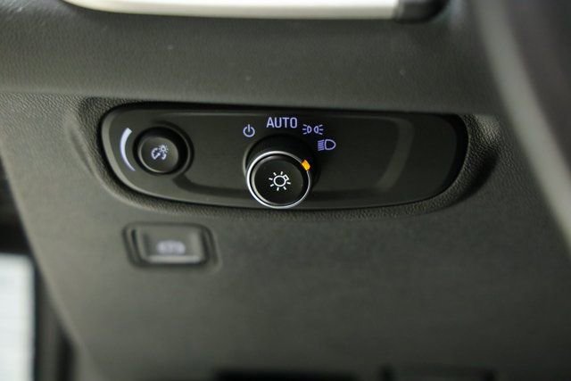 Used 2020 GMC Terrain SLE image 24