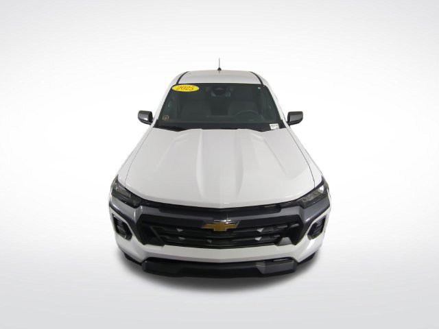 Used 2025 Chevrolet Colorado LT w/ Advanced Trailering Package AWD/4WD image 40