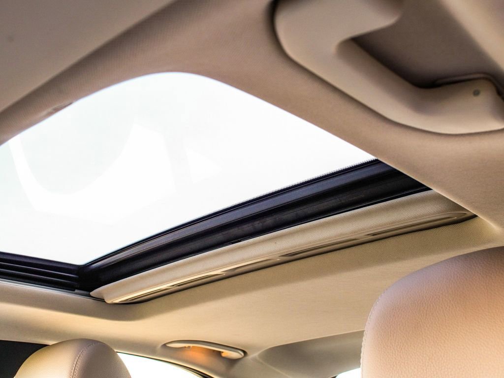 Used 2021 Mercedes-Benz C 300 4MATIC Sedan image 42